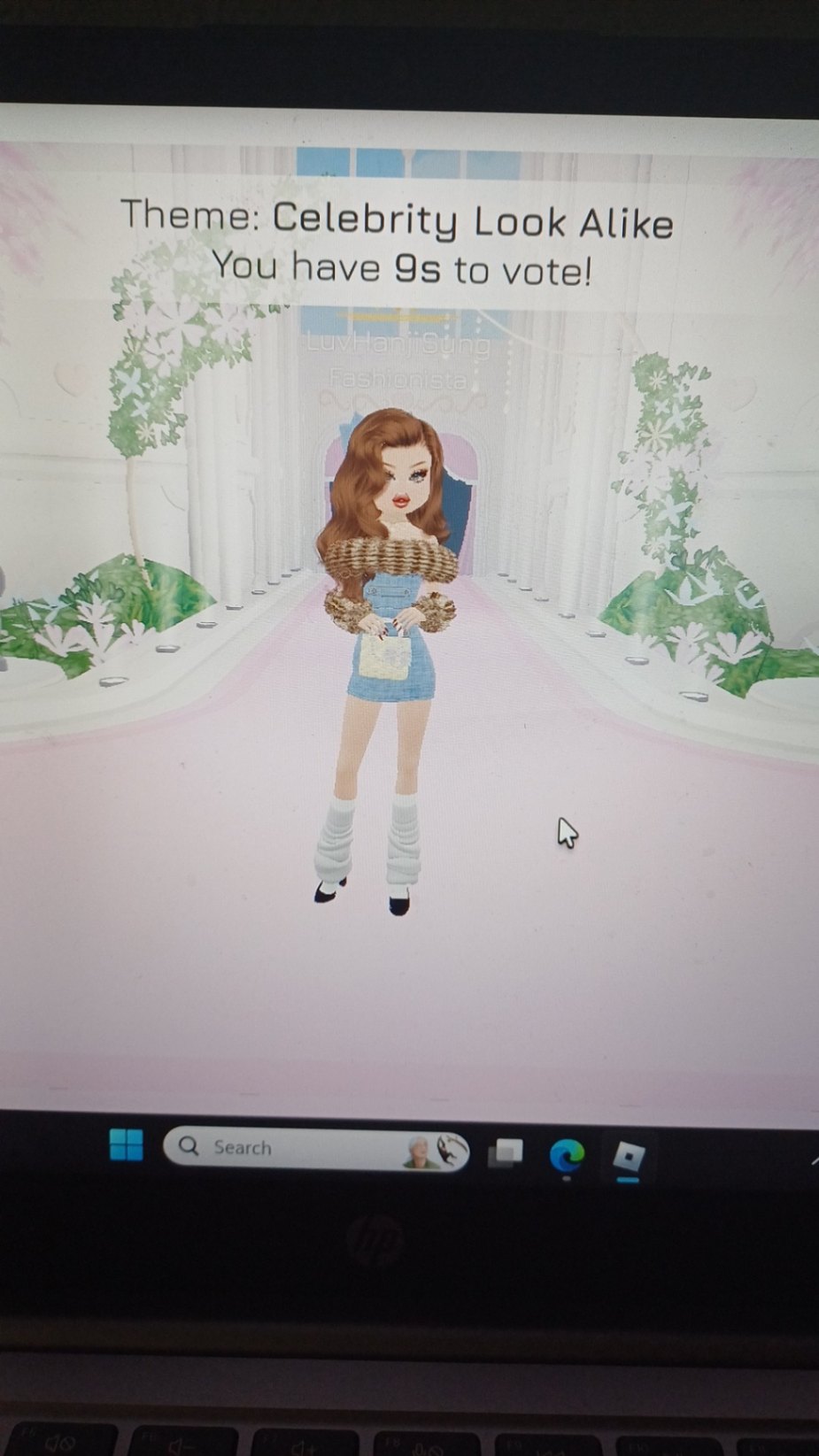 Celebrity Look Alike by QuokkaiSung | Dress to Impress Outfit